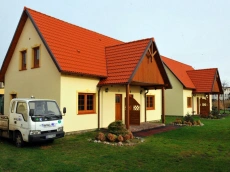 Bungalow nameliai (visus metus)