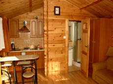Nakvynė Leboje: kambariai, bungalow nameliai, mediniai, olandiški namai, kempingo aikštelė – Lenkija