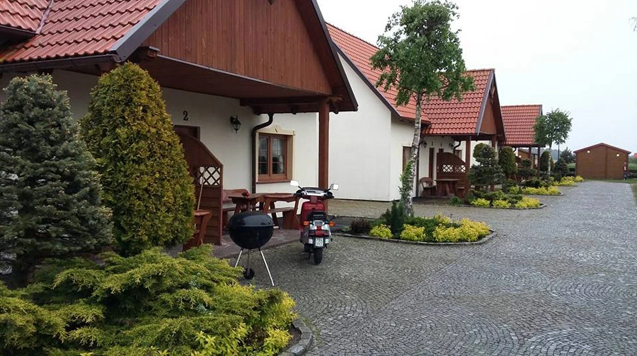 Nakvynė Leboje: kambariai, bungalow nameliai, mediniai, olandiški namai, kempingo aikštelė – Lenkija